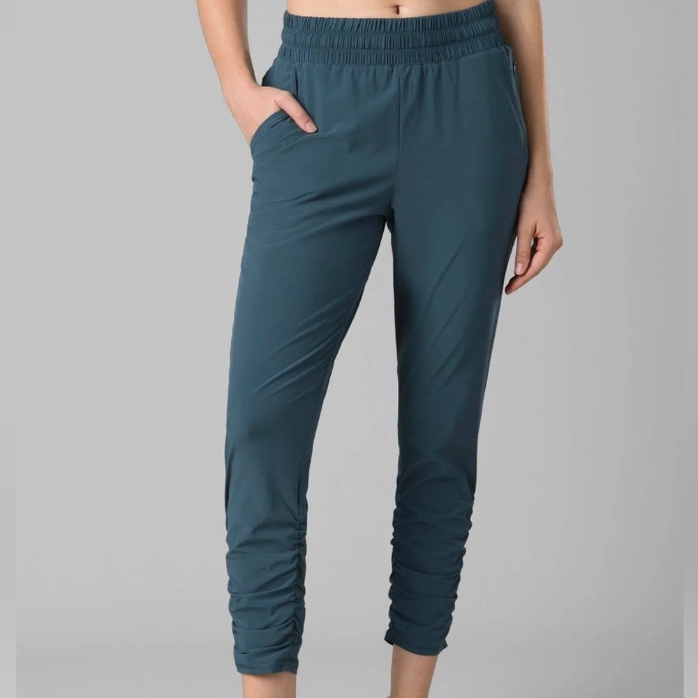 PrAna Railay Pants Womens M Bluefin Teal Ruched Ankle Pockets Hiking Outdoor UPF